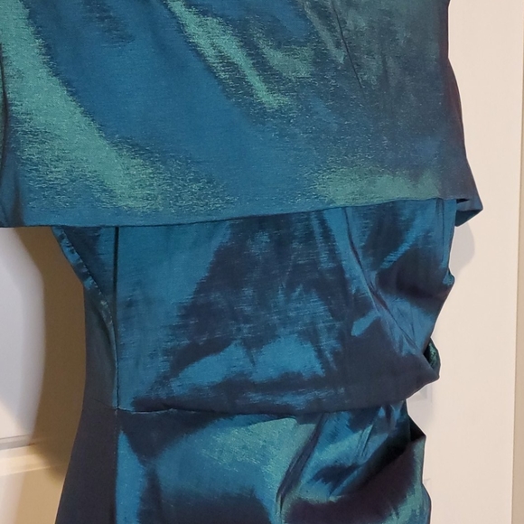 Vince Camuto Off the Shoulder Gown - Picture 3 of 9